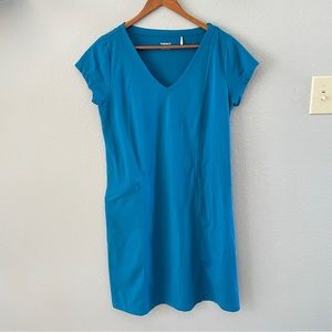Toad & Co Medium Blue Outdoor Athletic Dress Short Sleeves, Zip Pocket